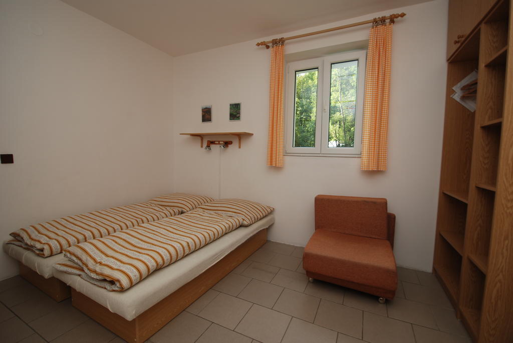 Na Cernem Potoce Villa โรกีนีซ นัด ยีเซอโร ห้อง รูปภาพ
